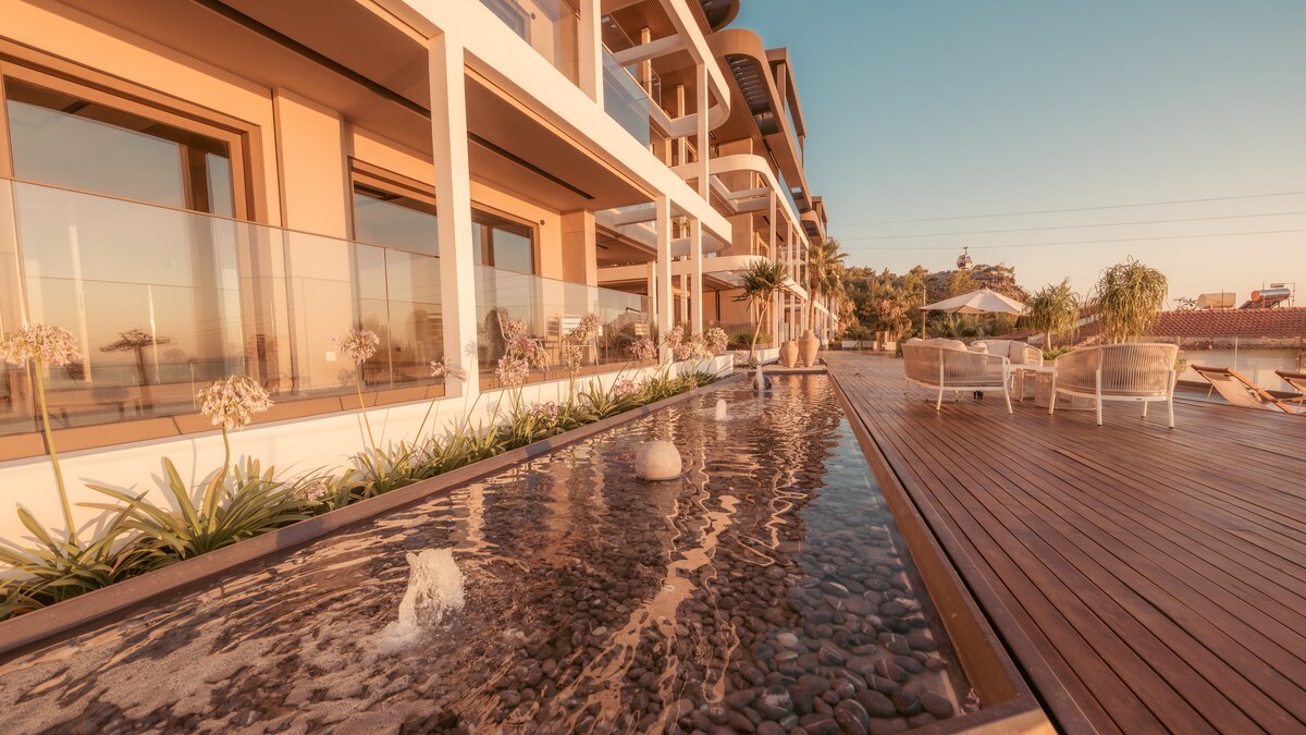 Heated pool