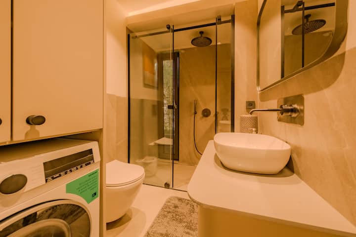 Sessiz Kaçış · Banyo