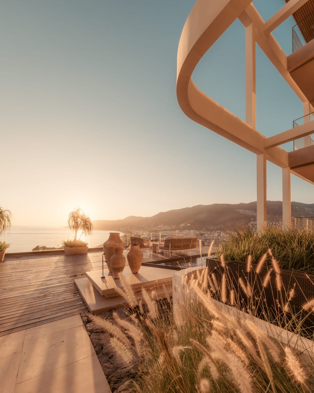 Panoramic terrace