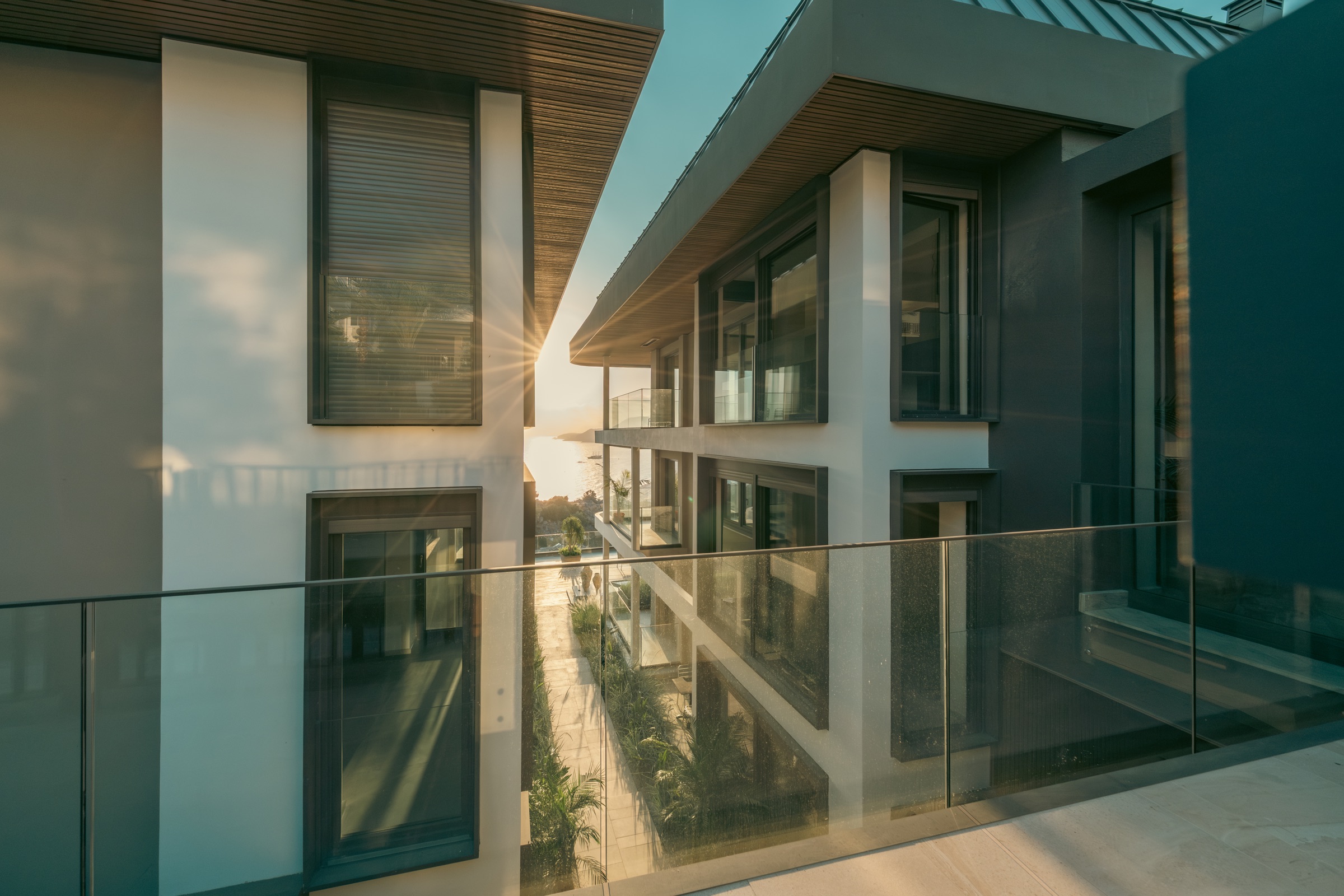 A façade shaped by light